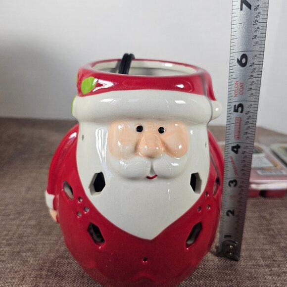 Tuscany Candle Santa With Holly Fragrance Melt Warmer Limited Edition - Picture 13 of 13